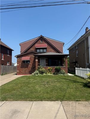 Exterior, Facade, Brick Facade, Tudor Revival