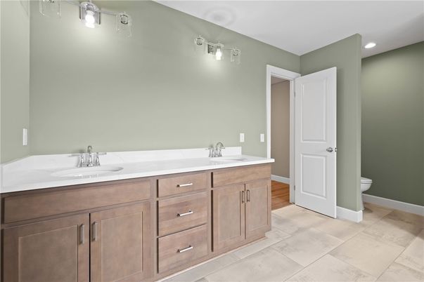 Bathroom, Dual Sink Vanities, Interior, Recessed Lighting