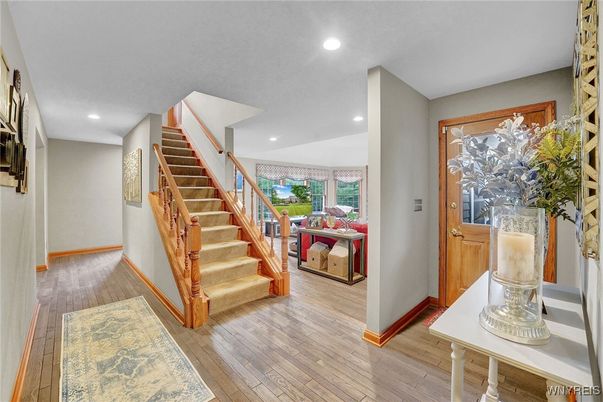 Interior, Recessed Lighting, Wood Texture Flooring