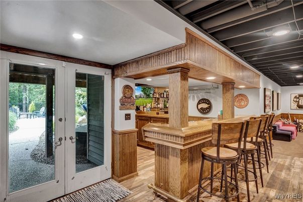 Interior, Recessed Lighting, Wood Texture Flooring