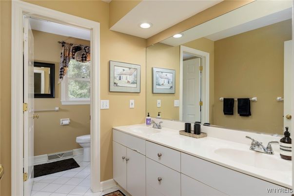 Bathroom, Dual Sink Vanities, Interior, Recessed Lighting