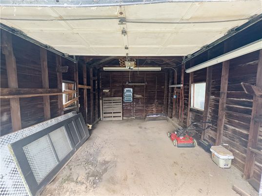 Garage, Interior, Wooden Walls