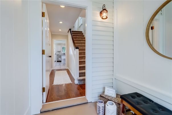 Interior, Recessed Lighting, Wood Texture Flooring