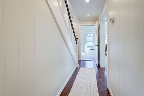 Interior, Recessed Lighting, Wood Texture Flooring