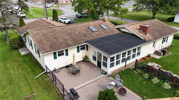 Exterior, Drone