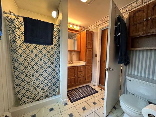 Bathroom, Interior