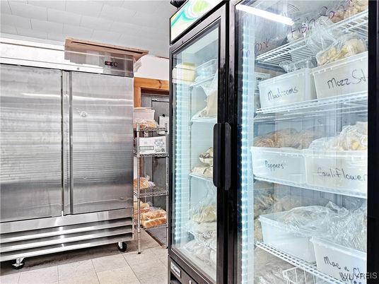 Interior, Stainless Steel Appliances