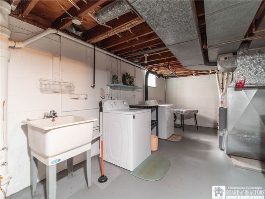 Interior, Washer, Wooden Beams