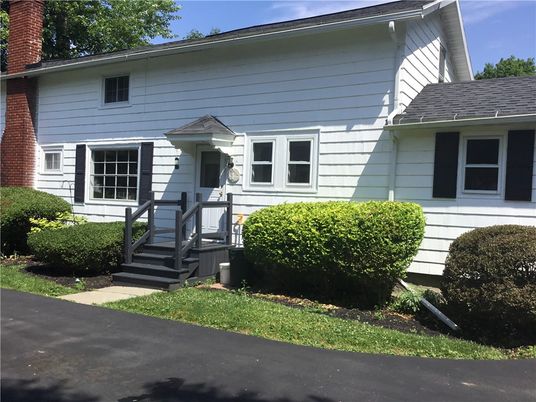 Exterior, Facade, Cape Cod