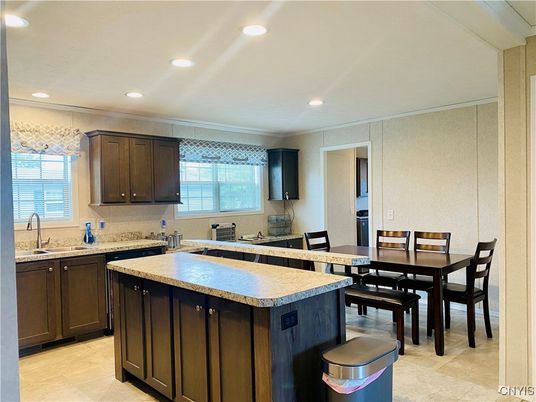 Dining room, Interior, Kitchen, Recessed Lighting