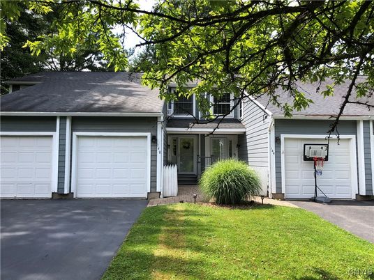 Attached, Exterior, Facade, Cape Cod