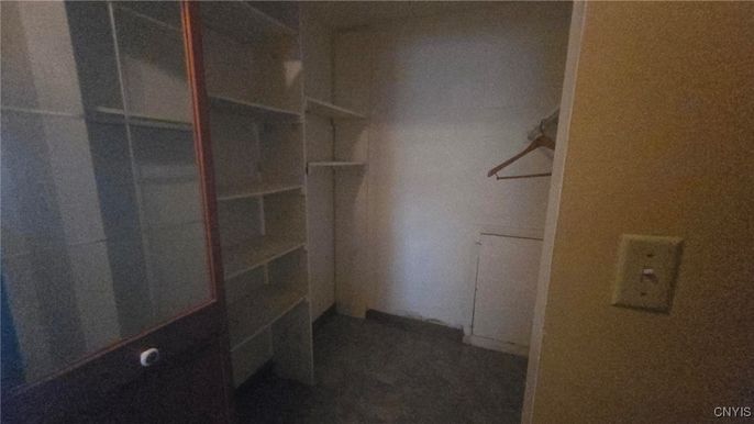 Interior, Walk-in Closets