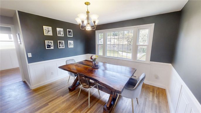 Chandelier, Dining room, Interior, Wood Texture Flooring