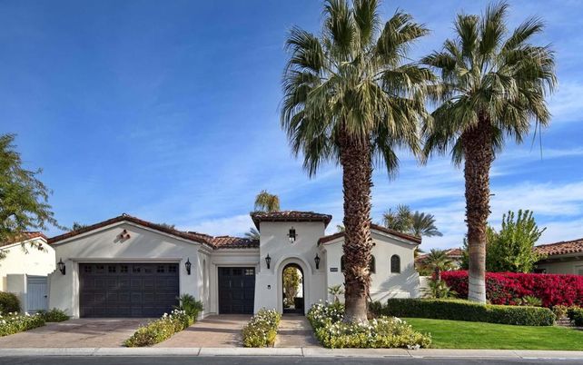 Attached, Exterior, Facade, Spanish Mediterranean