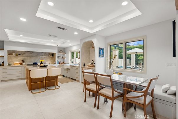 Dining room, Interior, Kitchen, Recessed Lighting