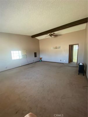 Empty room, Interior, Wooden Beams