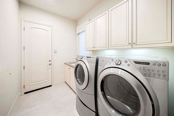 Interior, Washer