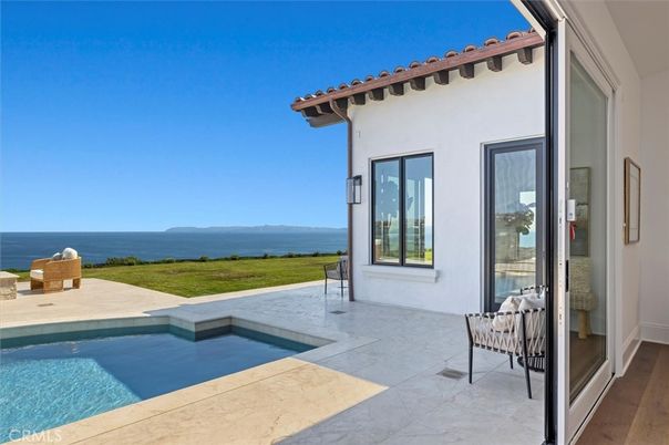 Exterior, Pool, Water