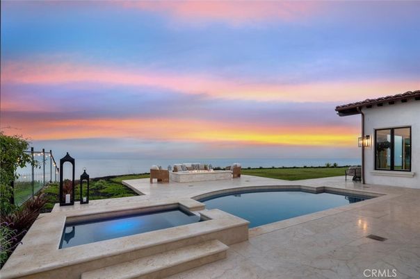 Exterior, Pool, Water