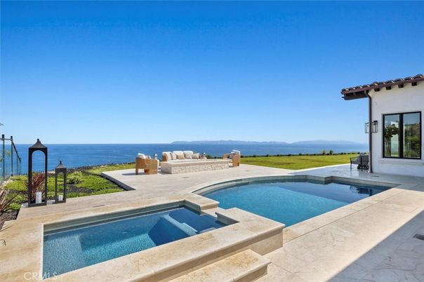Exterior, Pool, Water