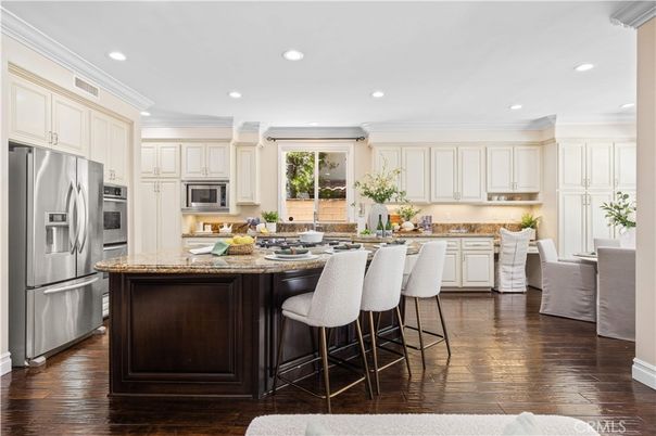 Dining room, Interior, Kitchen, Recessed Lighting, Stainless Steel Appliances, Wood Texture Flooring