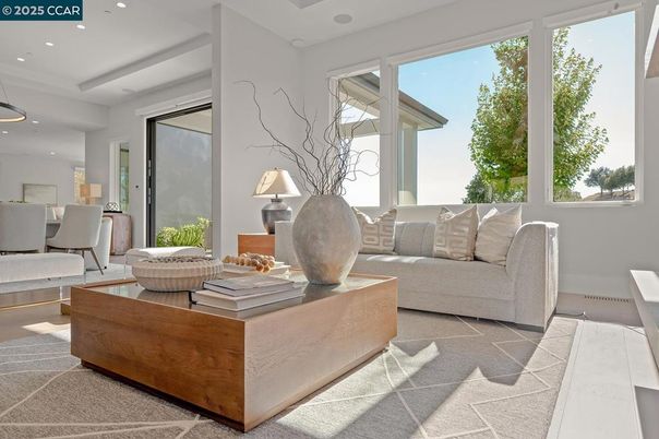 Dining room, Interior, Living room, Recessed Lighting
