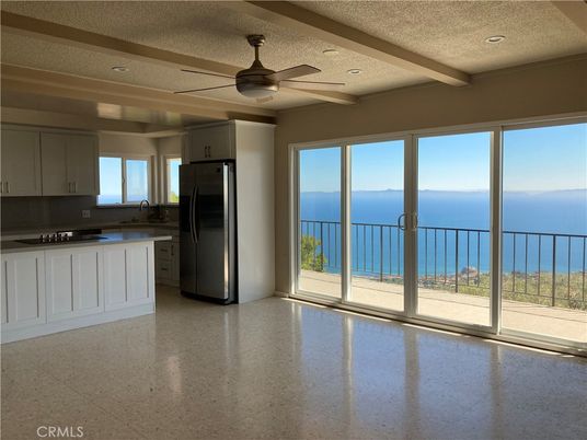 Interior, Kitchen, Recessed Lighting, Water