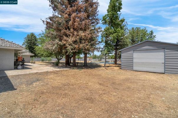Backyard, Detached Garage, Exterior