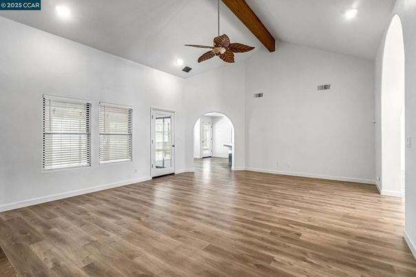 Empty room, Interior, Recessed Lighting, Wooden Beams, Wood Texture Flooring