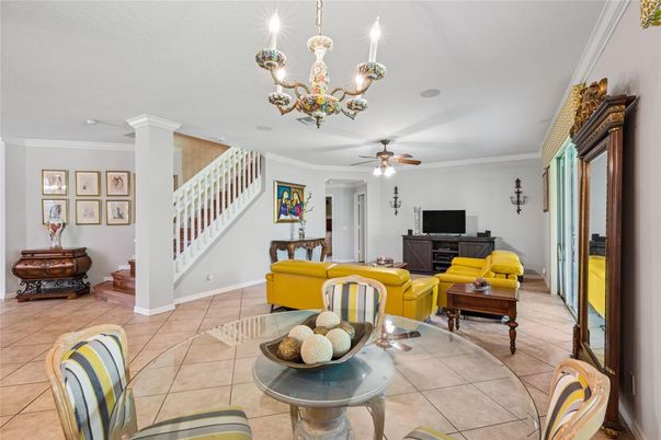 Chandelier, Interior, Living room