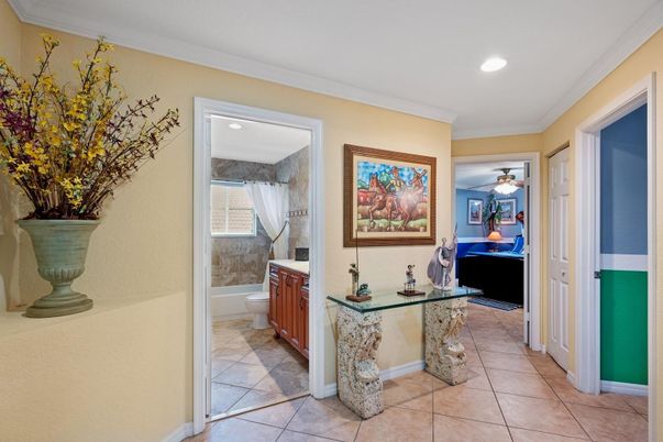 Bathroom, Interior, Recessed Lighting