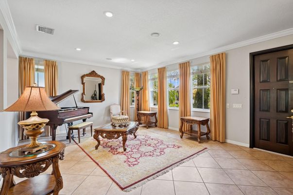 Interior, Piano, Recessed Lighting