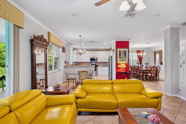 Chandelier, Dining room, Interior, Kitchen, Living room, Pendant Lights, Recessed Lighting