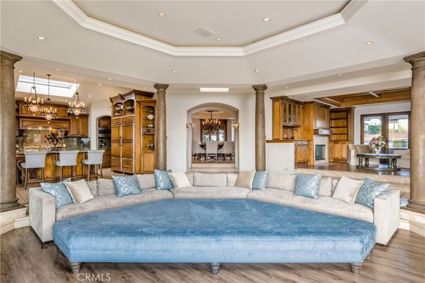 Chandelier, Dining room, Interior, Kitchen, Living room, Recessed Lighting, Stainless Steel Appliances, Wood Texture Flooring