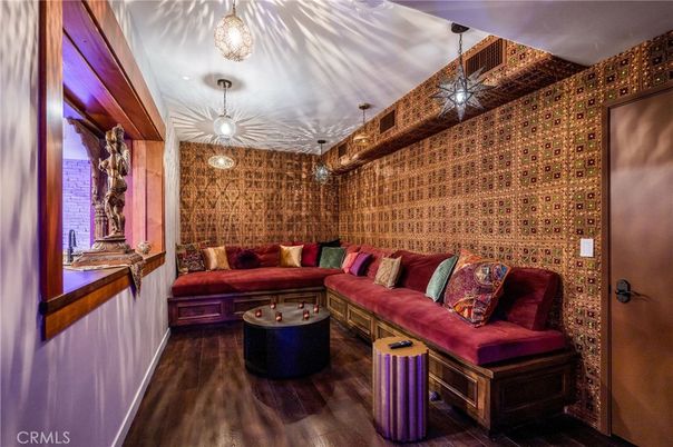 Interior, Living room, Pendant Lights, Wood Texture Flooring