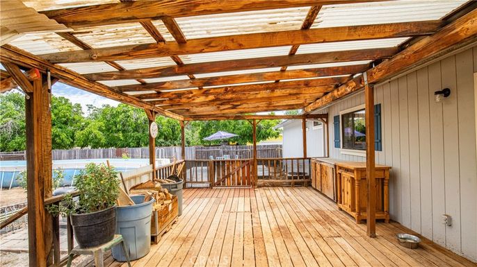 Exterior, Wood Texture Flooring