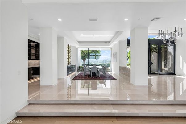 Dining room, Interior, Recessed Lighting