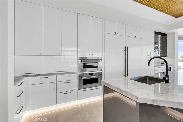 Interior, Kitchen, Stainless Steel Appliances