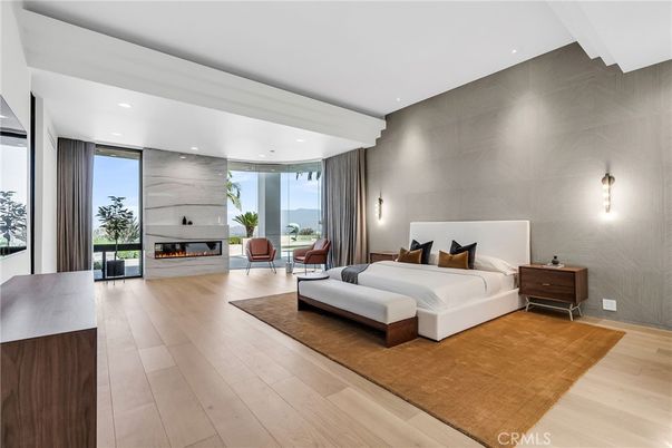 Bedroom, Fireplace, Interior, Recessed Lighting, Wood Texture Flooring