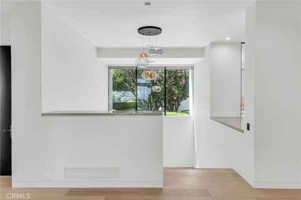 Interior, Pendant Lights, Recessed Lighting, Wood Texture Flooring