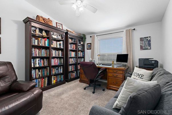 Home Office, Interior