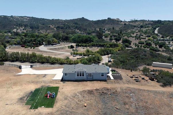 Exterior, Drone