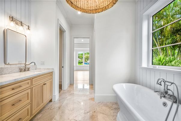 Bathroom, Dual Sink Vanities, Free Standing Baths, Interior, Marble, Recessed Lighting