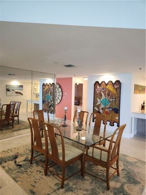 Dining room, Interior