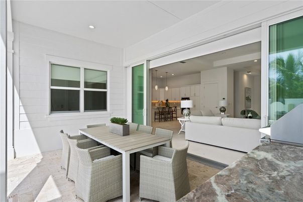 Dining room, Interior, Living room, Pendant Lights, Recessed Lighting