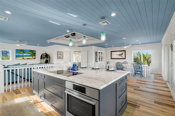 Dining room, Interior, Kitchen, Pendant Lights, Recessed Lighting, Wood Texture Flooring