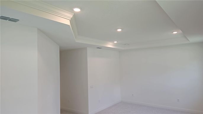 Empty room, Interior, Recessed Lighting