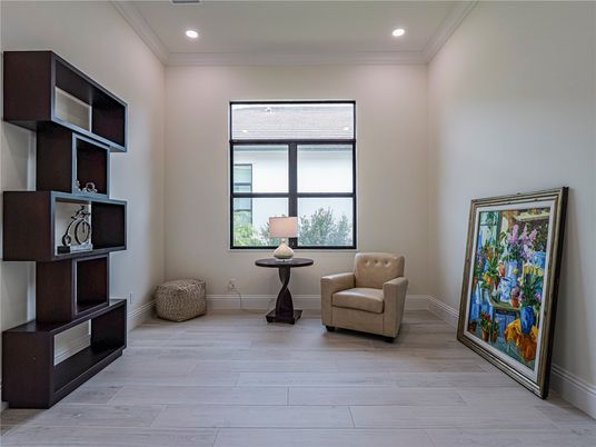 Interior, Recessed Lighting, Wood Texture Flooring