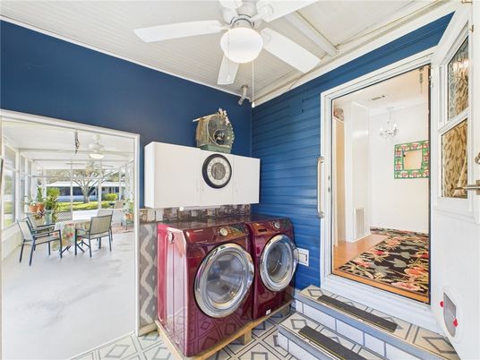 Dining room, Interior, Washer