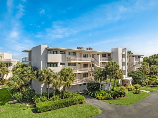 Exterior, Facade, Condo Building